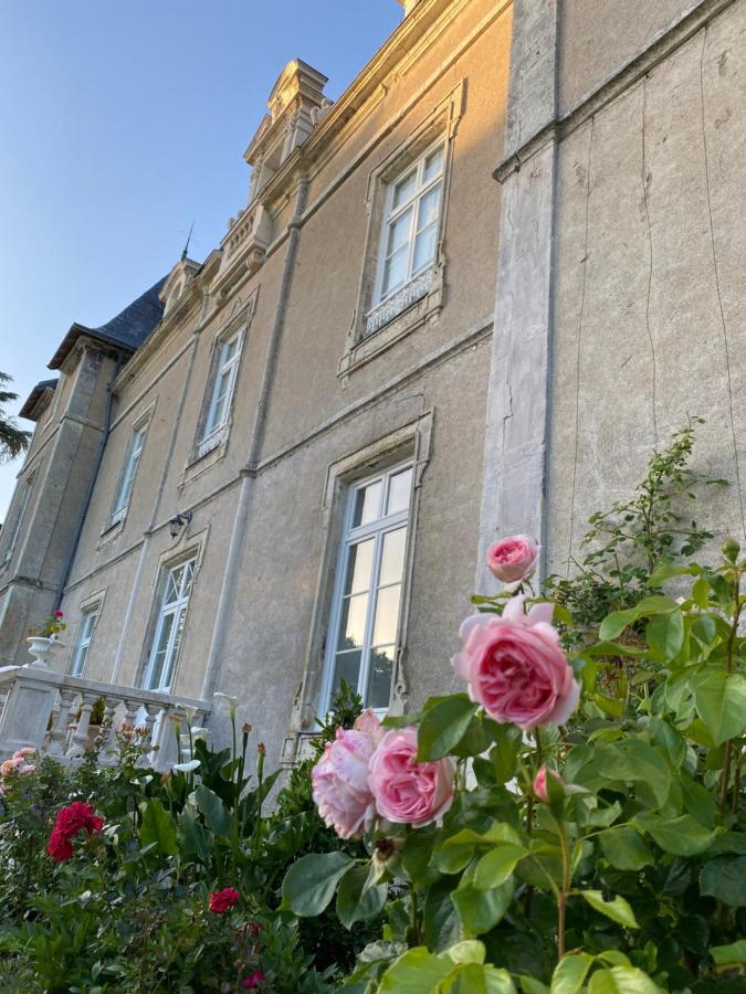 Chateau De St-Fulgent, Gite La Tour Saint-Fulgent Exteriér fotografie